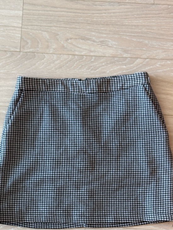 Dresses & Skirts - GAME DAY Classic Houndstooth Mini Skirt - Black & White
